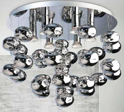 Lampa wisząca Luvia AZzardo AZ2541 wykonana jest z metalu i szkła w kolorze chromu podstawa ma kształt okrągły
