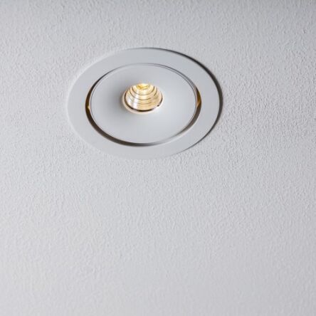 Lampa wpuszczana Iner 1 edge.LED CRI80 13W Labra  4.0762 techniczna ruchome oczko różne kolory wykończenia oraz optyki