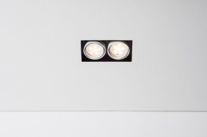 Lampa wpuszczana Tweet 50.2 GU10 Trimless Labra  4.1143  wpuszczana podwójna prostokąt techniczna różne kolory wykończenia