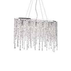 Lampa wisząca Rain SP5  Ideal Lux 008363  posiada eliptyczną oprawę wykonaną z chromowanego metalu Klosze tworzą wisiorki  zakończone kryształowymi kroplami