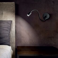 Kinkiet Focus AP1 LED Ideal Lux 097190 do czytania wykonany z metalu w kolorze czarnym posiada ruchome ramię
