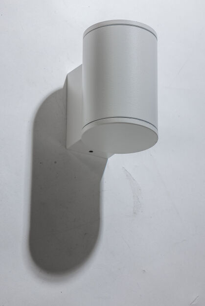 Lampa zewnętrzna JOE WALL 1 AZ4315 kinkiet IP54 biała tuba z metalu i szkła