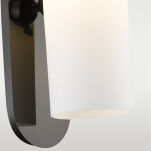 Lampa ścienna kinkiet Seoul - W01773BK COSMO Light wykonana w stylu nowojorskim biały szklany klosz - 2