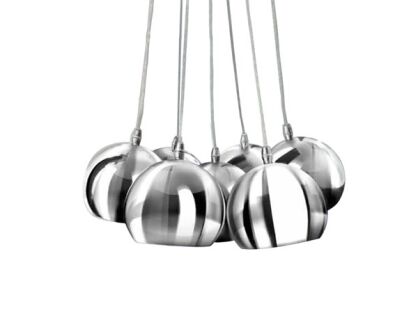 Lampa wisząca Noa 7 AZzardo PL-6084 CH/WH AZ1043 wykonana z metalu i aluminium w kolorze chromu klosze kuliste