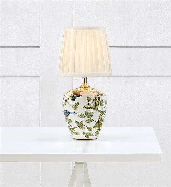 LAMPA STOŁOWA MANSION Stołowa 1L Mała Wzór/Biały 107039 Markslojd biały plisowany abażur podstawa z wzorem skandynawski styl  
