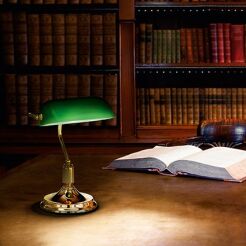 Lampa biurkowa Lawyer TL1 OTTONE Ideal Lux  013657 Podstawa lampy ma kolor mosiądzu klosz jest ze szkła ręcznie formowany zielony