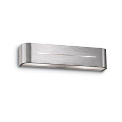 Kinkiet Posta AP2 ALLUMINIO Ideal Lux 009940   posiada metalową oprawę w kolorze aluminium świeci obustronnie