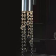 Kinkiet Larix MB93708-1A Italux  elegancki klosz z metalu spod niego wyłaniają się kryształki 