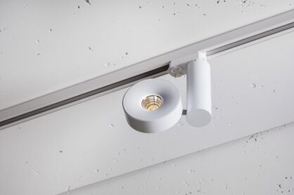 Reflektor Robotic R1 Adaptor 3F edge.LED CRI80 Labra  7.0710   tuba z regulowanym strumieniem światła na szynie techniczna różne kolory wykończenia