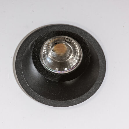 Oprawa wpuszczana ITAKA AZ4074 Azzardo czarna cofnięte źródło światła GU10