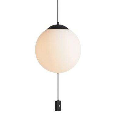 Lampa wisząca HERE 107902 Markslojd CZARNA PODSTAWA BIAŁY KLOSZ WŁĄCZNIK ŚREDNICA 30CM