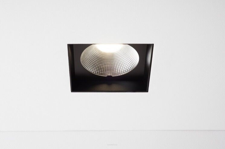 Lampa wpuszczana Solid Lightbox 185.1 WPLabra  4.1095 kwadrat źródło światła LED różne kolory wykończenia