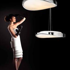 Lampa wisząca Circulo 58 chrom AZzardo MD 5657L AZ0988 CH wykonana jest ze stali w kolorze chromu i szkła